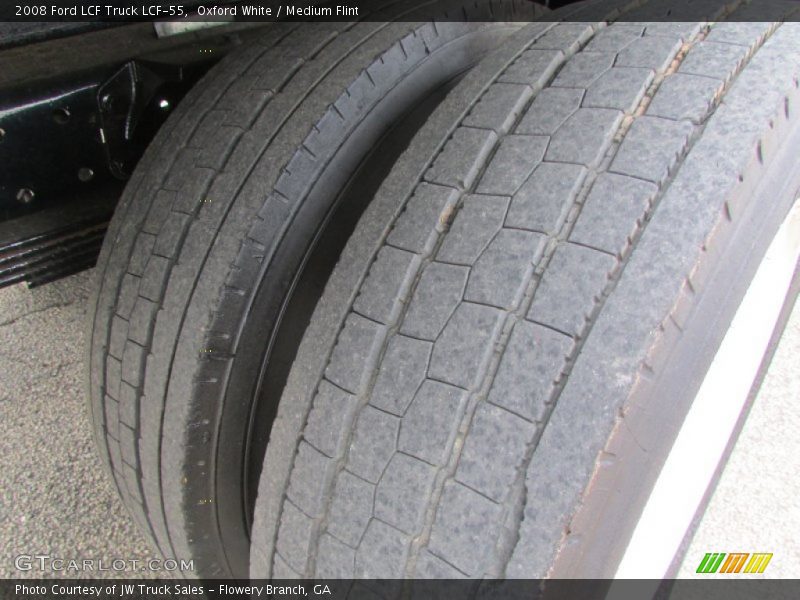 Oxford White / Medium Flint 2008 Ford LCF Truck LCF-55
