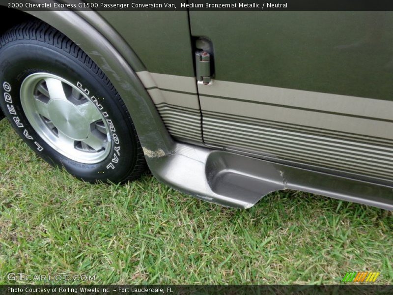 Medium Bronzemist Metallic / Neutral 2000 Chevrolet Express G1500 Passenger Conversion Van