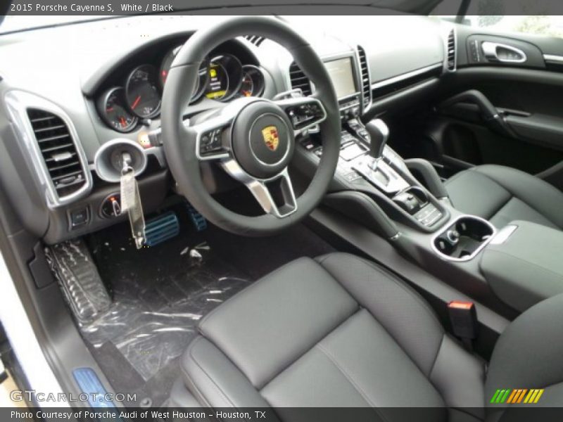 Black Interior - 2015 Cayenne S 
