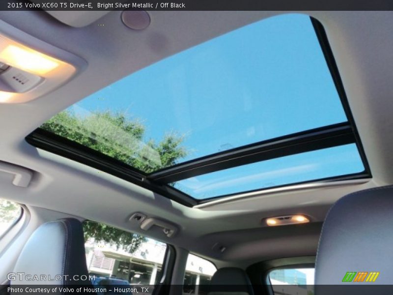 Bright Silver Metallic / Off Black 2015 Volvo XC60 T5 Drive-E