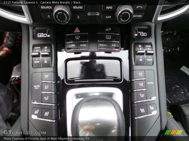 Controls of 2015 Cayenne S