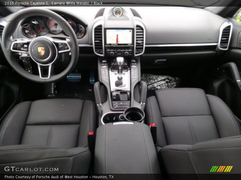 Dashboard of 2015 Cayenne S