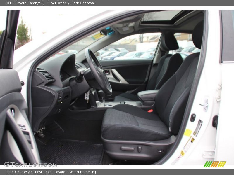 Super White / Dark Charcoal 2011 Toyota Camry SE