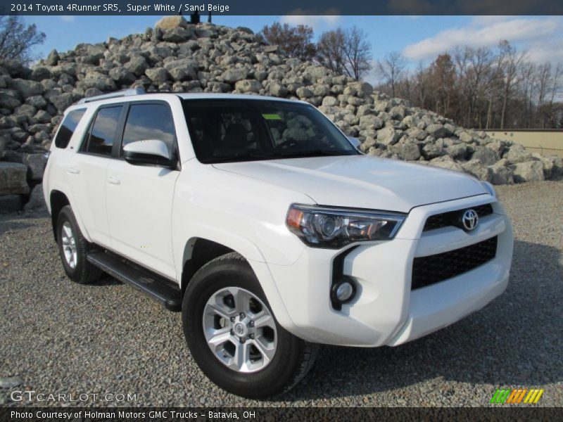 Super White / Sand Beige 2014 Toyota 4Runner SR5