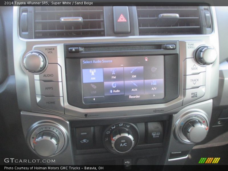 Super White / Sand Beige 2014 Toyota 4Runner SR5