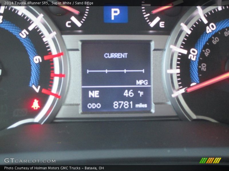 Super White / Sand Beige 2014 Toyota 4Runner SR5