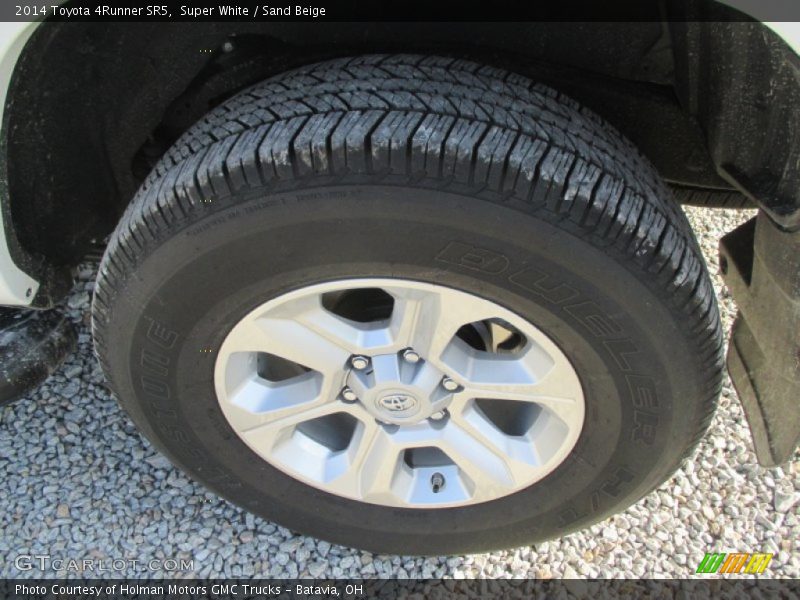 Super White / Sand Beige 2014 Toyota 4Runner SR5