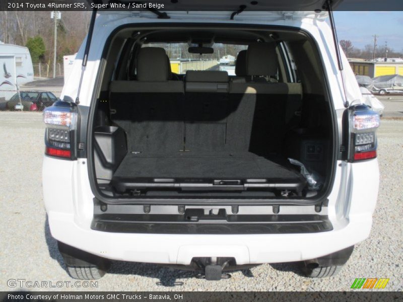 Super White / Sand Beige 2014 Toyota 4Runner SR5
