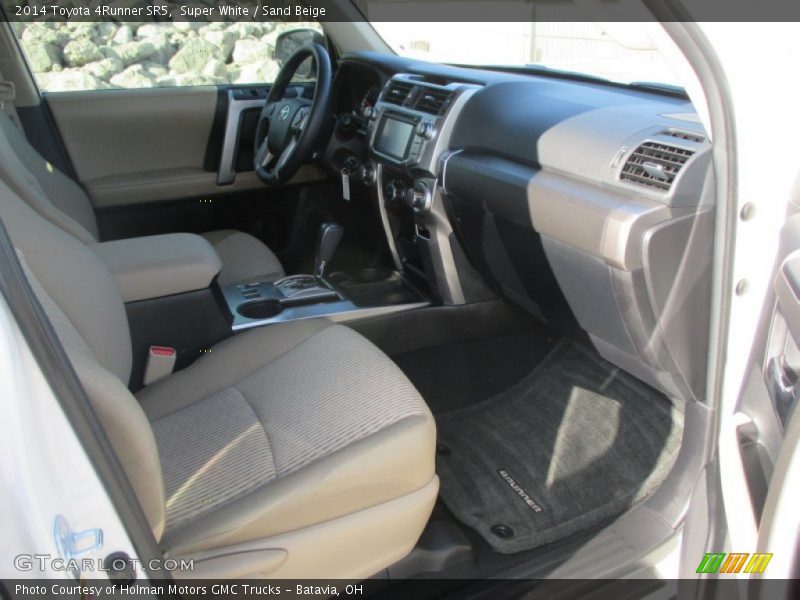 Super White / Sand Beige 2014 Toyota 4Runner SR5