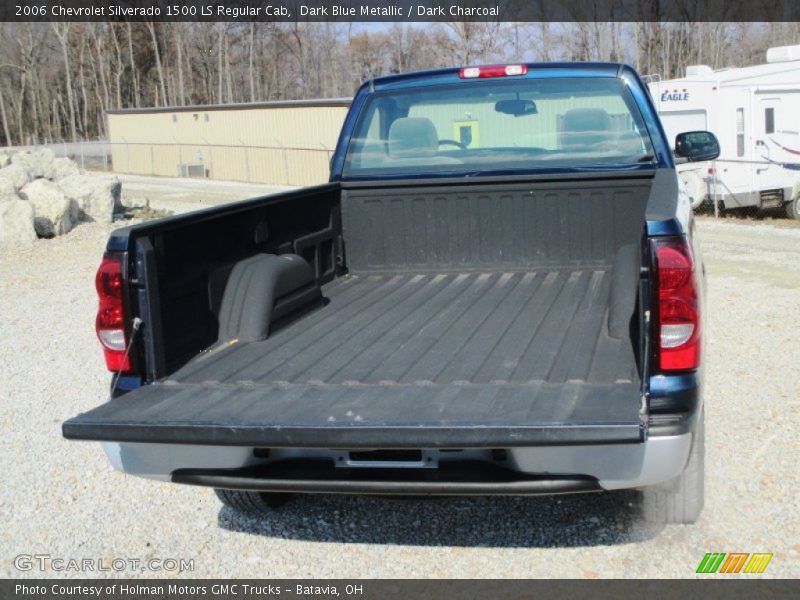 Dark Blue Metallic / Dark Charcoal 2006 Chevrolet Silverado 1500 LS Regular Cab