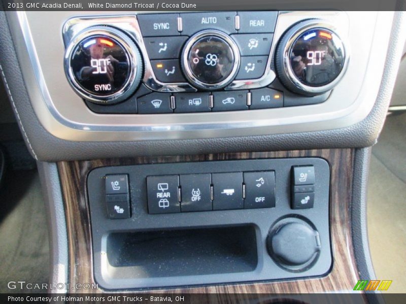 White Diamond Tricoat / Cocoa Dune 2013 GMC Acadia Denali