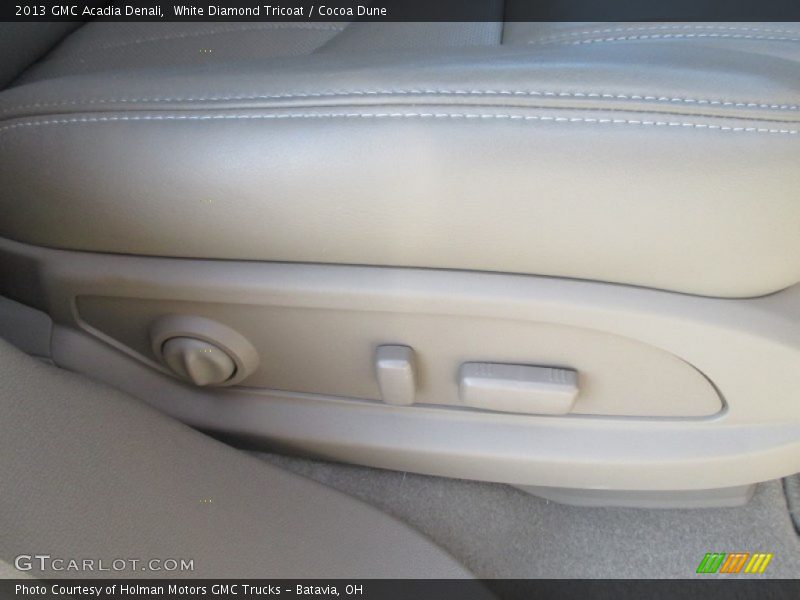 White Diamond Tricoat / Cocoa Dune 2013 GMC Acadia Denali