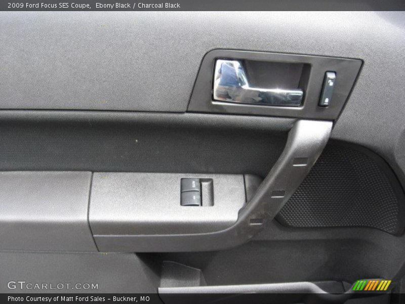 Ebony Black / Charcoal Black 2009 Ford Focus SES Coupe