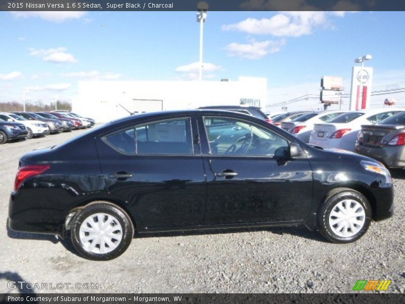 Super Black / Charcoal 2015 Nissan Versa 1.6 S Sedan