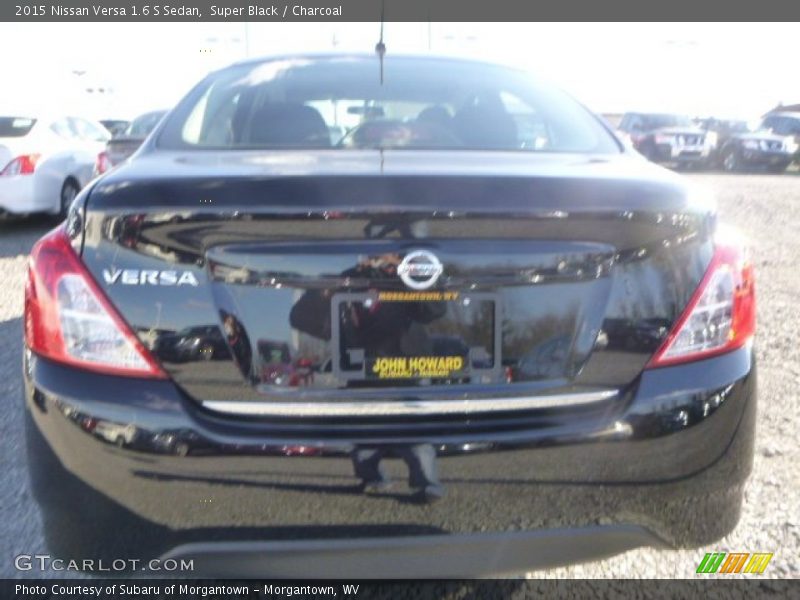 Super Black / Charcoal 2015 Nissan Versa 1.6 S Sedan