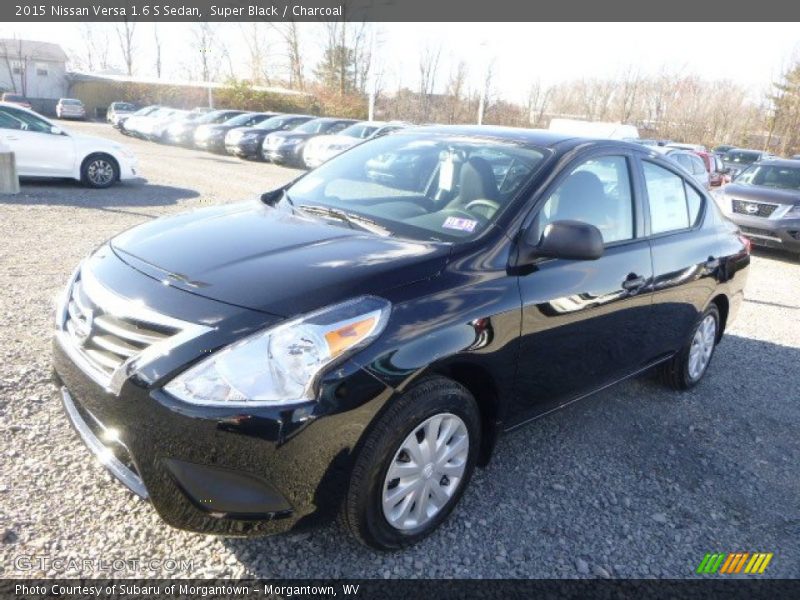 Super Black / Charcoal 2015 Nissan Versa 1.6 S Sedan