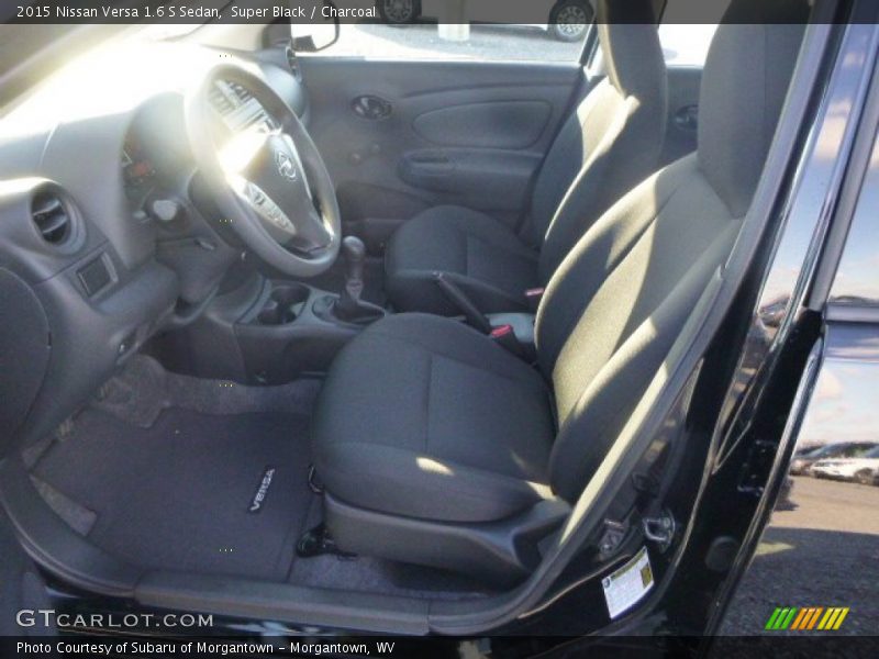 Super Black / Charcoal 2015 Nissan Versa 1.6 S Sedan