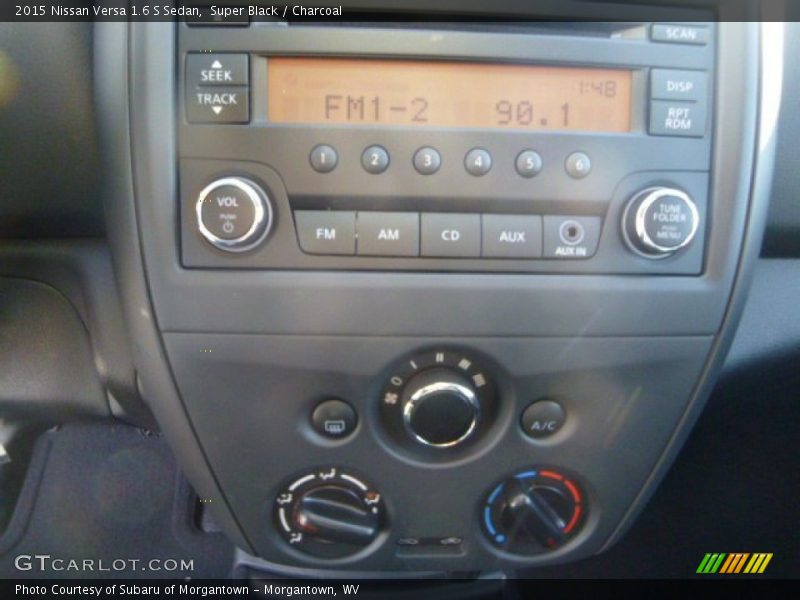 Super Black / Charcoal 2015 Nissan Versa 1.6 S Sedan