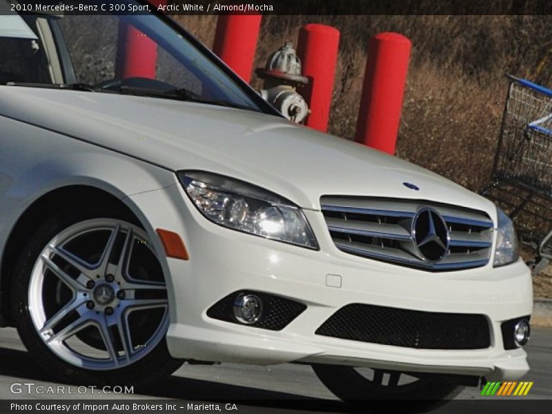 Arctic White / Almond/Mocha 2010 Mercedes-Benz C 300 Sport