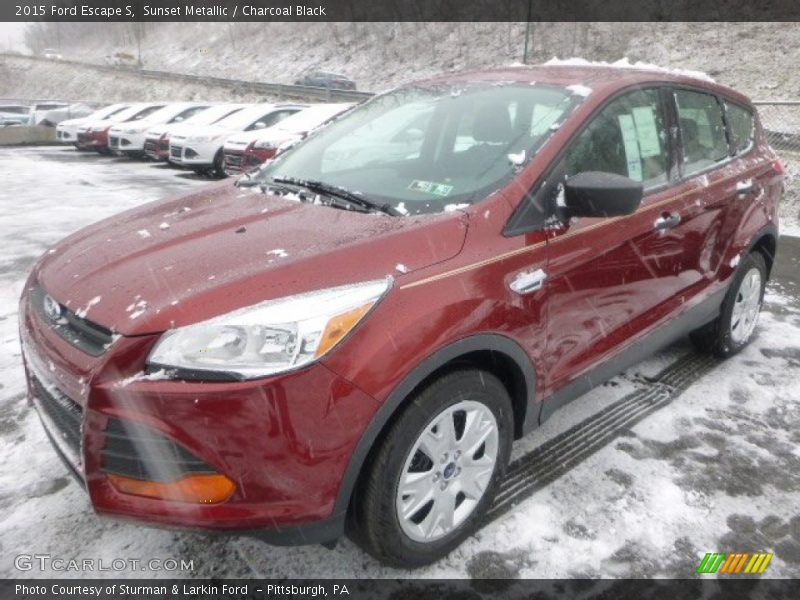 Front 3/4 View of 2015 Escape S