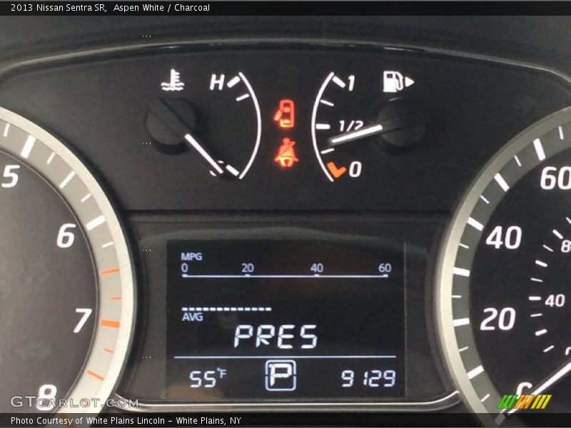 Aspen White / Charcoal 2013 Nissan Sentra SR