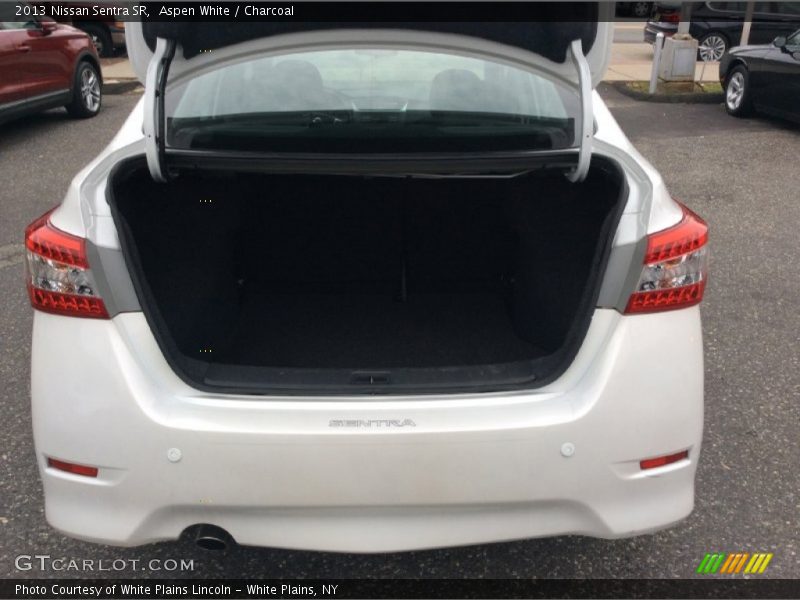 Aspen White / Charcoal 2013 Nissan Sentra SR