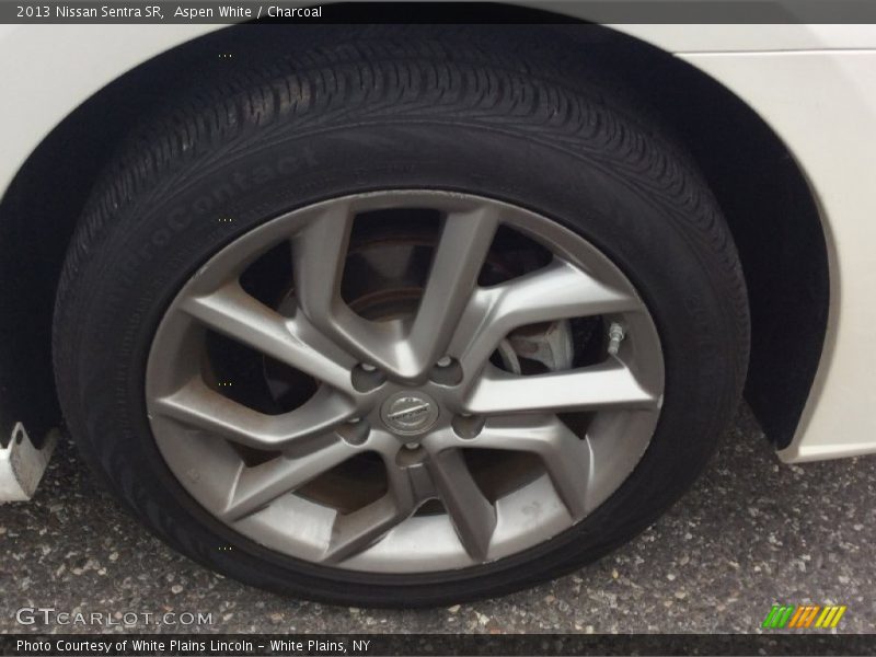 Aspen White / Charcoal 2013 Nissan Sentra SR