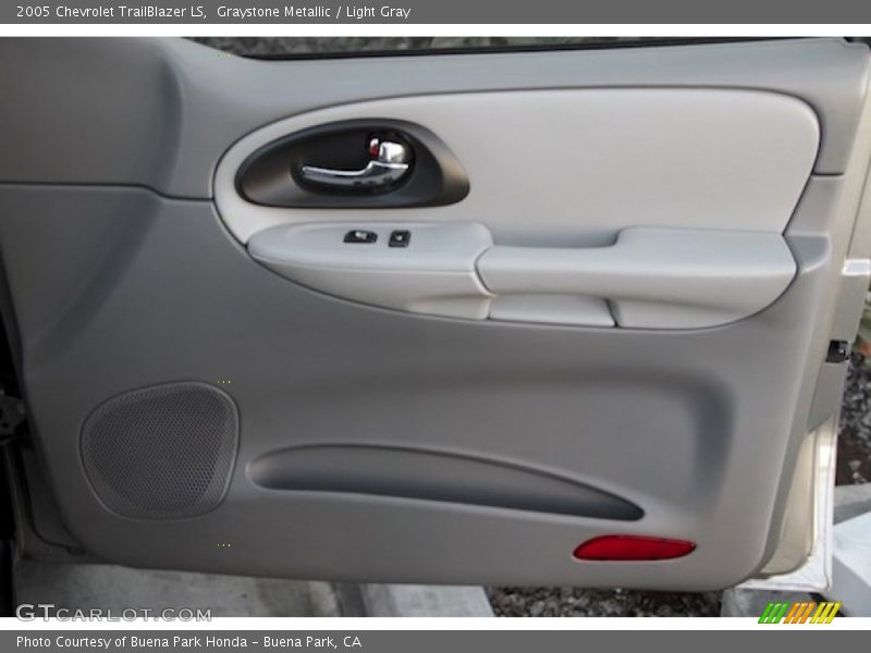 Graystone Metallic / Light Gray 2005 Chevrolet TrailBlazer LS