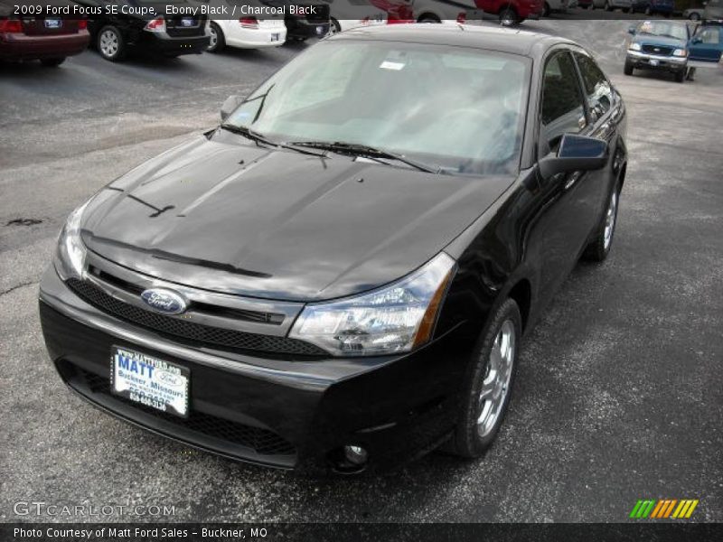 Ebony Black / Charcoal Black 2009 Ford Focus SE Coupe