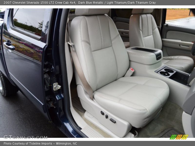 Front Seat of 2007 Silverado 1500 LTZ Crew Cab 4x4