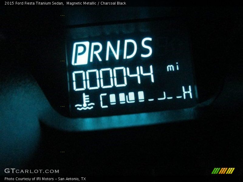 Magnetic Metallic / Charcoal Black 2015 Ford Fiesta Titanium Sedan