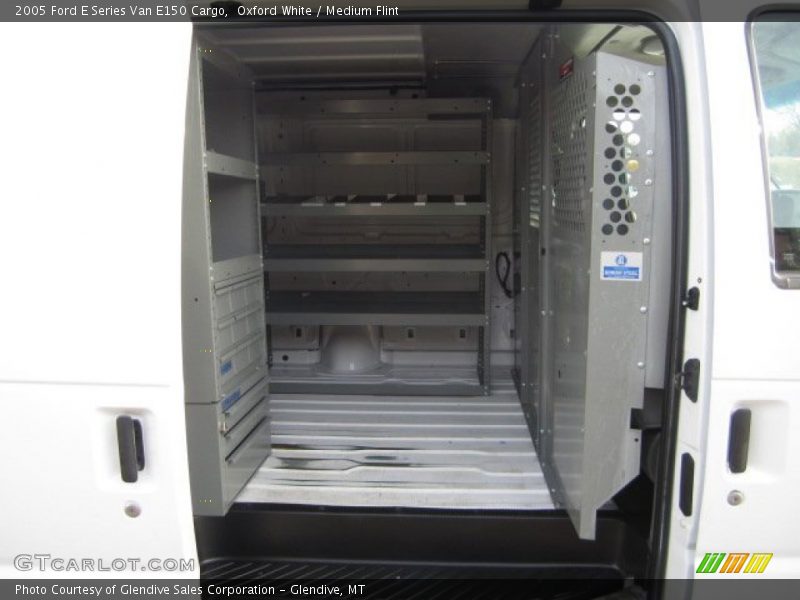 Oxford White / Medium Flint 2005 Ford E Series Van E150 Cargo