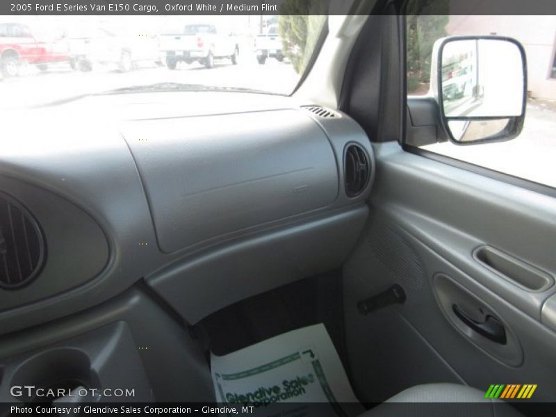 Oxford White / Medium Flint 2005 Ford E Series Van E150 Cargo