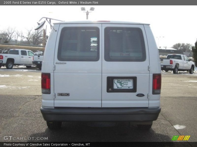 Oxford White / Medium Flint 2005 Ford E Series Van E150 Cargo