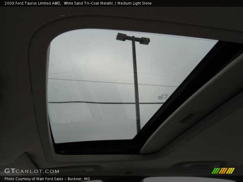 White Sand Tri-Coat Metallic / Medium Light Stone 2009 Ford Taurus Limited AWD