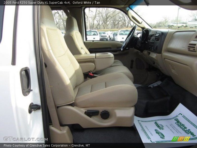 Oxford White / Tan 2005 Ford F250 Super Duty XL SuperCab 4x4