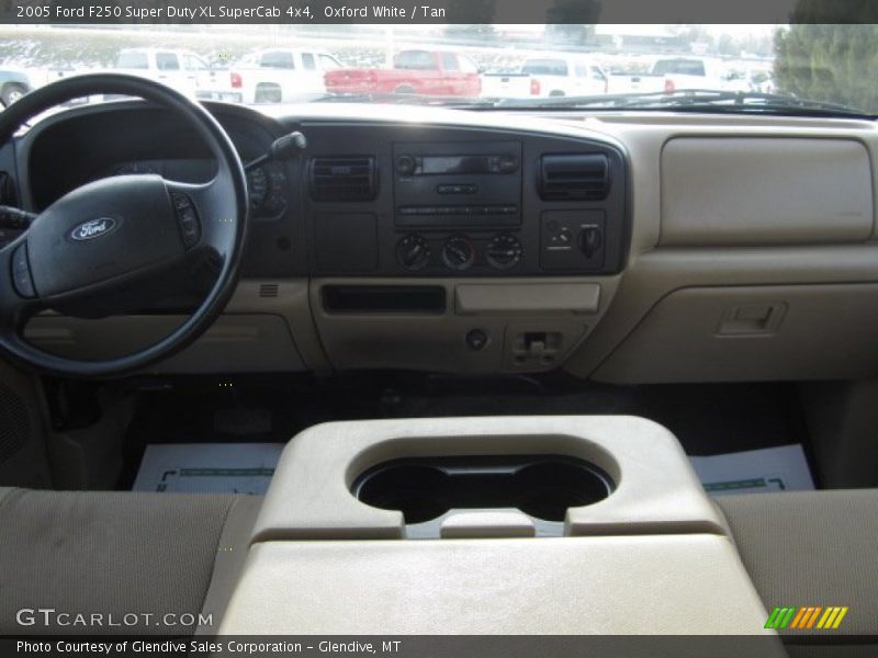 Oxford White / Tan 2005 Ford F250 Super Duty XL SuperCab 4x4