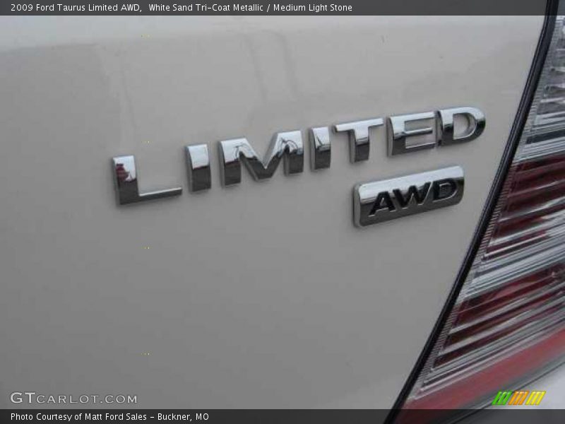 White Sand Tri-Coat Metallic / Medium Light Stone 2009 Ford Taurus Limited AWD