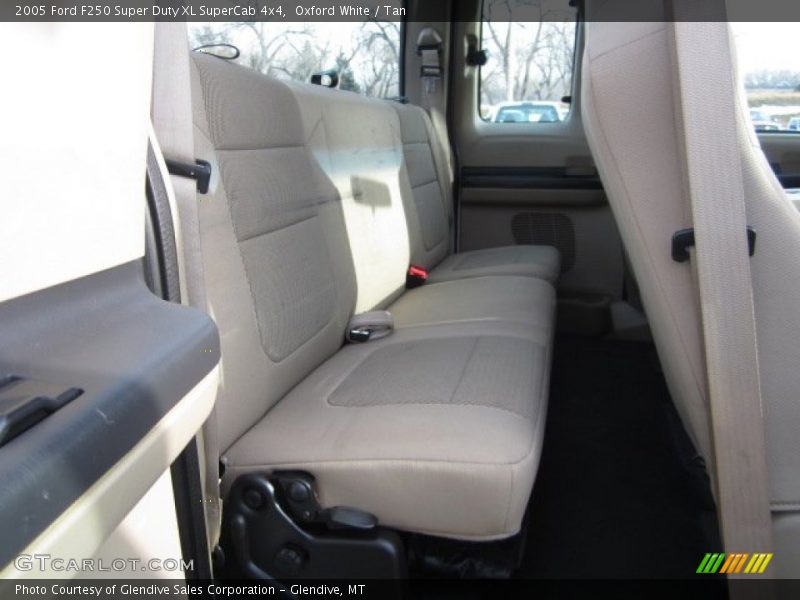 Oxford White / Tan 2005 Ford F250 Super Duty XL SuperCab 4x4