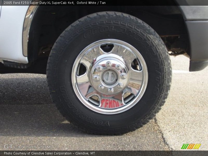 Oxford White / Tan 2005 Ford F250 Super Duty XL SuperCab 4x4