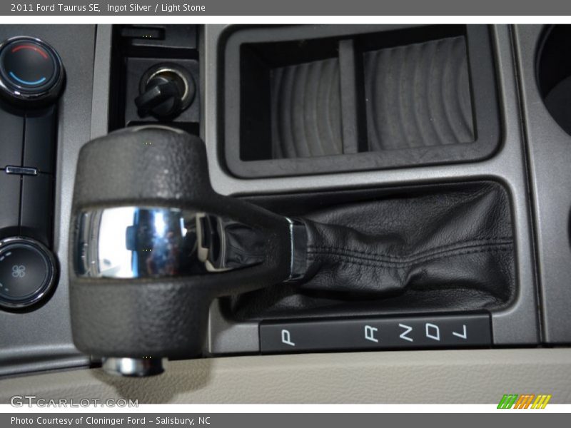 Ingot Silver / Light Stone 2011 Ford Taurus SE
