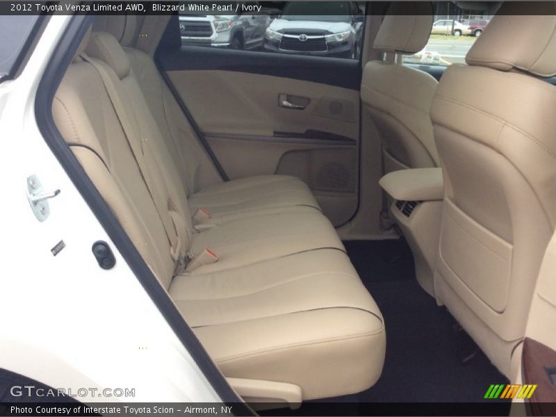 Blizzard White Pearl / Ivory 2012 Toyota Venza Limited AWD