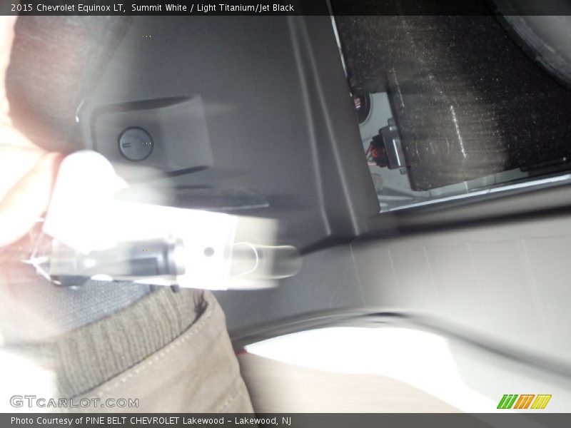 Summit White / Light Titanium/Jet Black 2015 Chevrolet Equinox LT