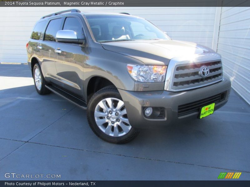 Magnetic Gray Metallic / Graphite 2014 Toyota Sequoia Platinum