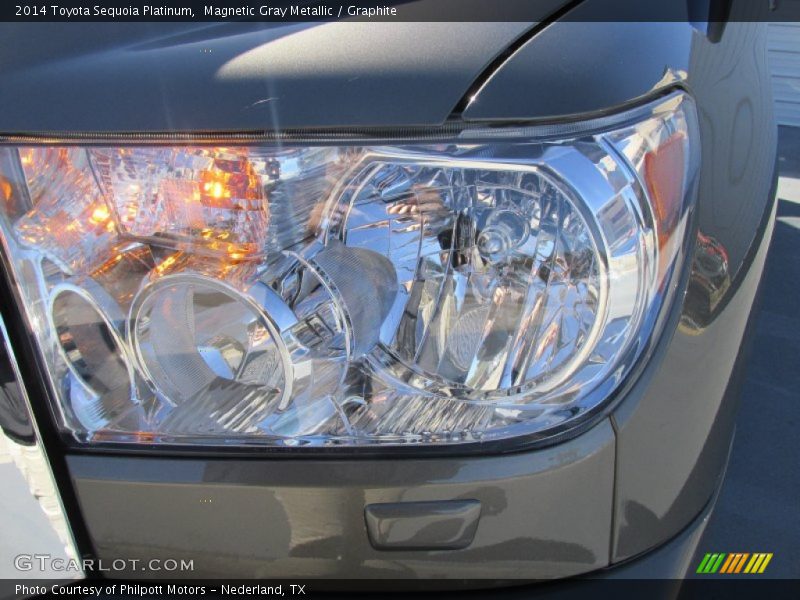 Magnetic Gray Metallic / Graphite 2014 Toyota Sequoia Platinum