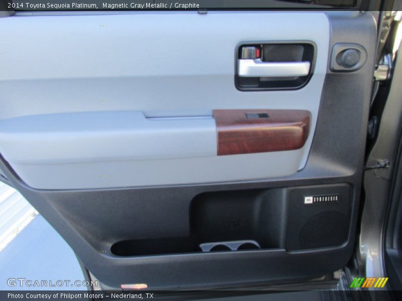 Magnetic Gray Metallic / Graphite 2014 Toyota Sequoia Platinum