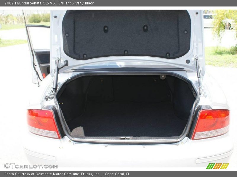 Brilliant Silver / Black 2002 Hyundai Sonata GLS V6