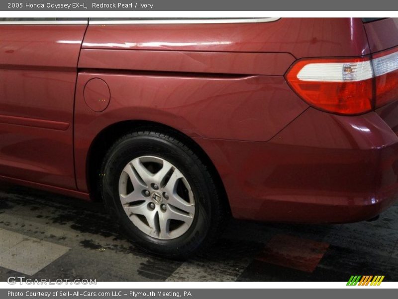Redrock Pearl / Ivory 2005 Honda Odyssey EX-L