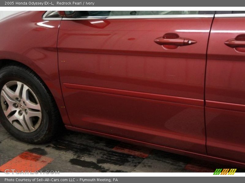 Redrock Pearl / Ivory 2005 Honda Odyssey EX-L