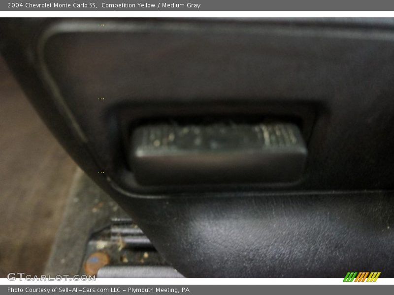 Competition Yellow / Medium Gray 2004 Chevrolet Monte Carlo SS